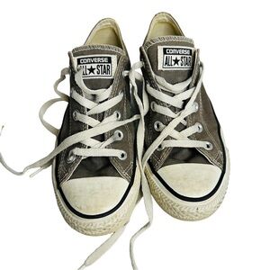Converse Chuck Taylor Low Top Gray Sneakers Women’s 6 Men’s 4‎ Unisex